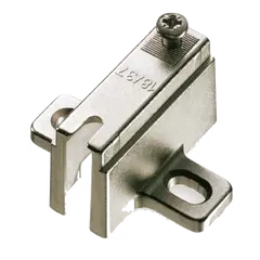 Монтажная планка петли Titus B-Type F18 мм. Арт: 244-0063-650-00